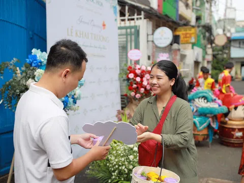 Quốc Hoa Luxury Flowers - Shop hoa "từ thiện"