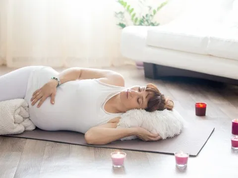 Sản phụ khi ngủ hay nằm ngửa hay nằm nghiêng?
